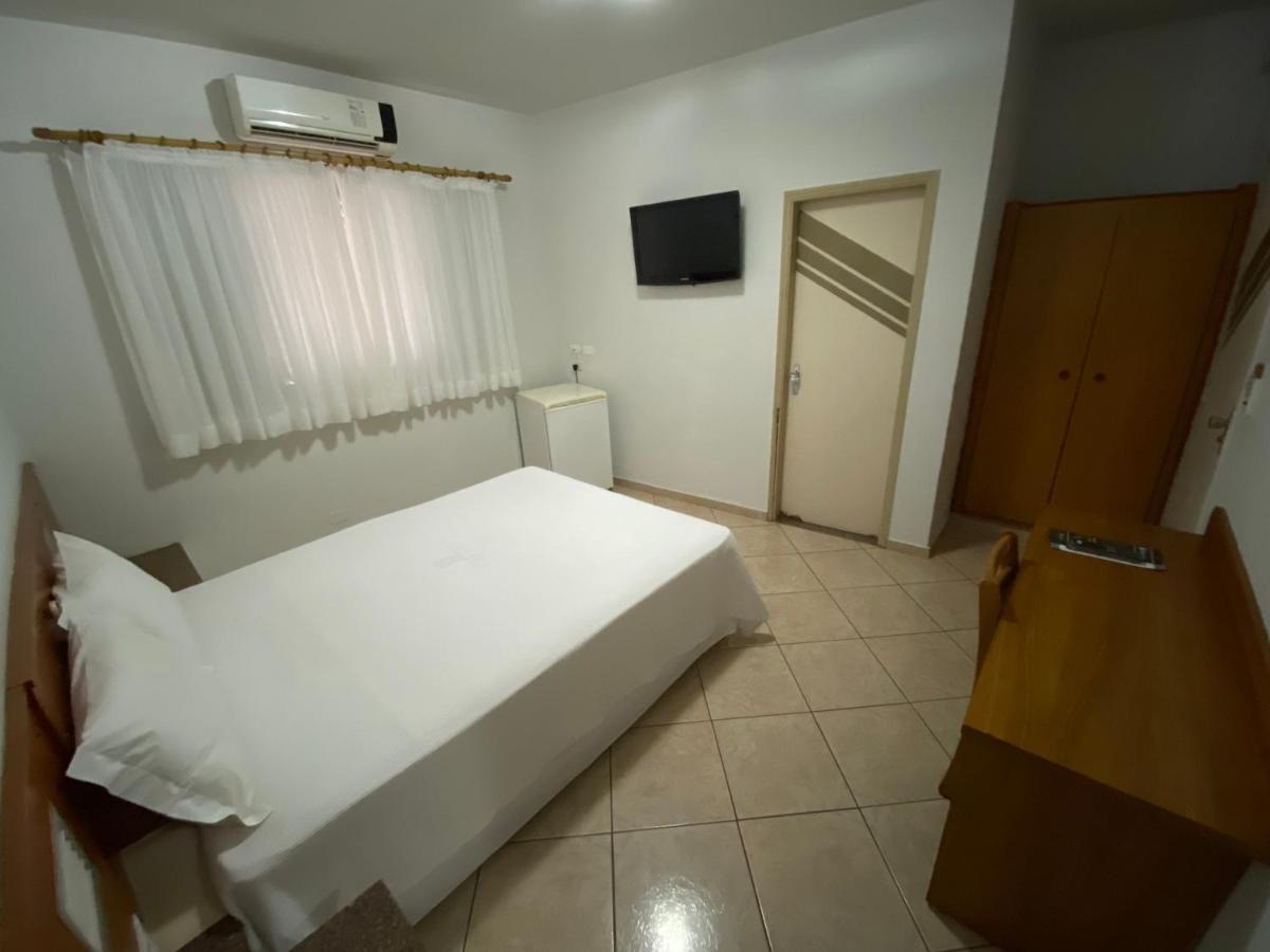 אסיס Onix Hotel מראה חיצוני תמונה