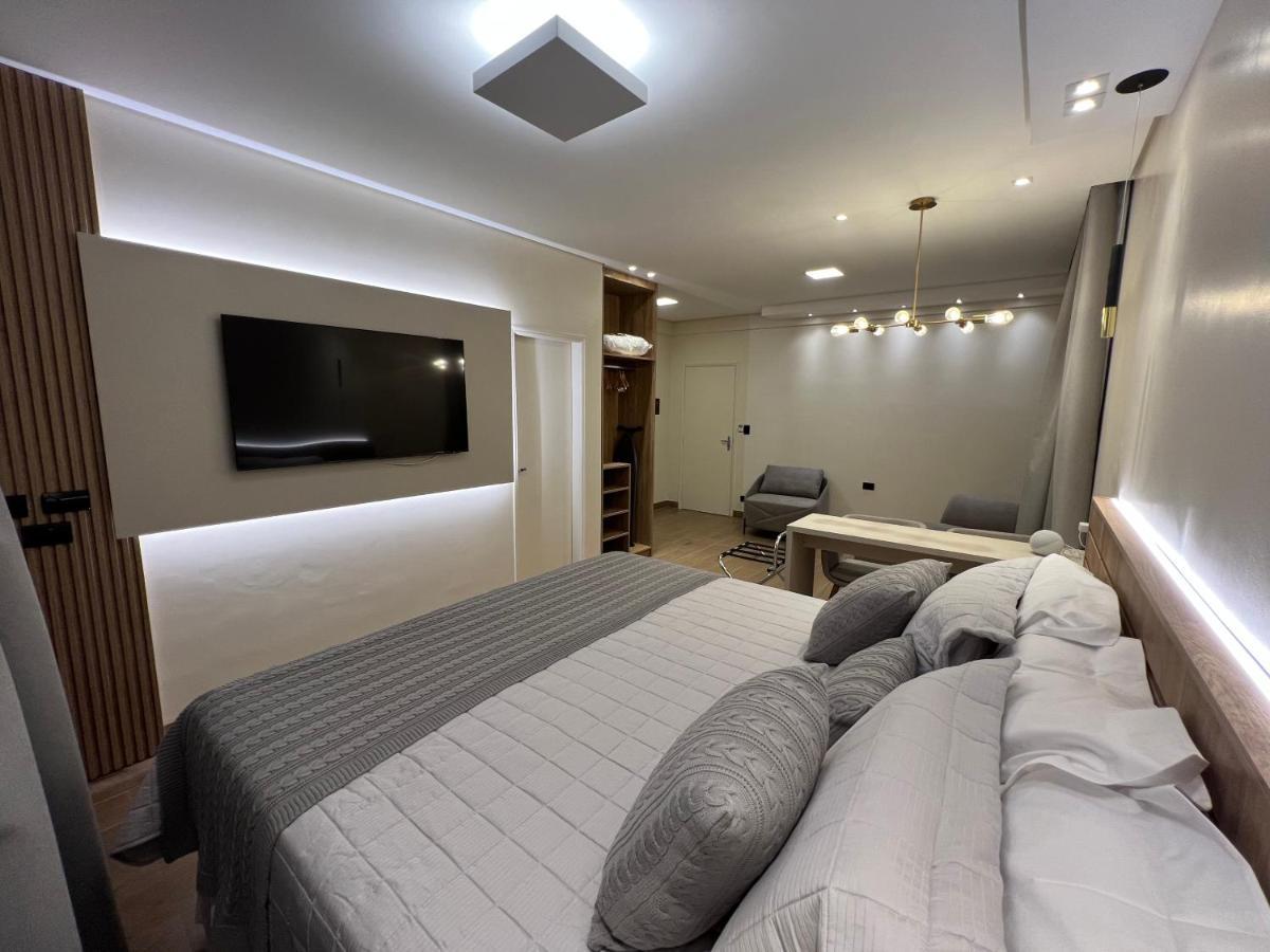אסיס Onix Hotel מראה חיצוני תמונה