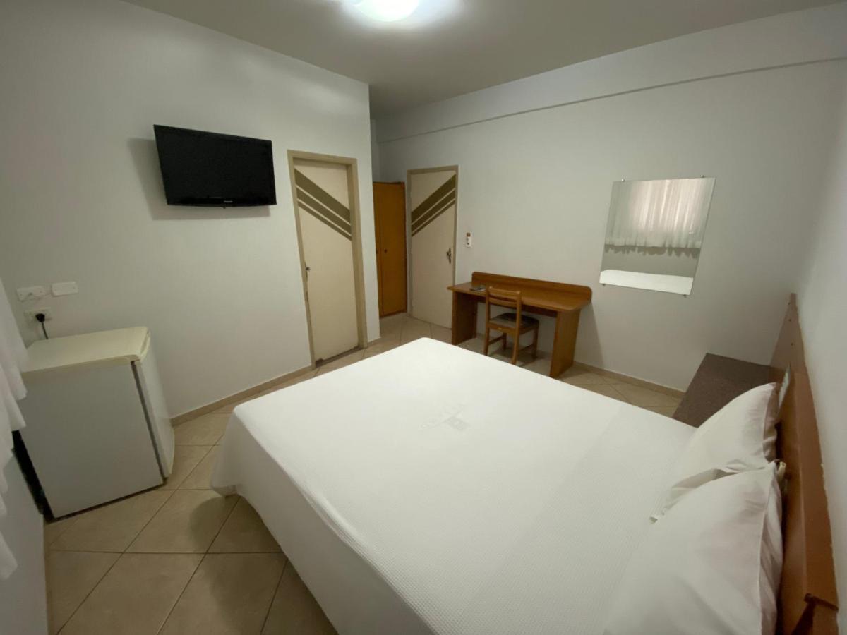 אסיס Onix Hotel מראה חיצוני תמונה