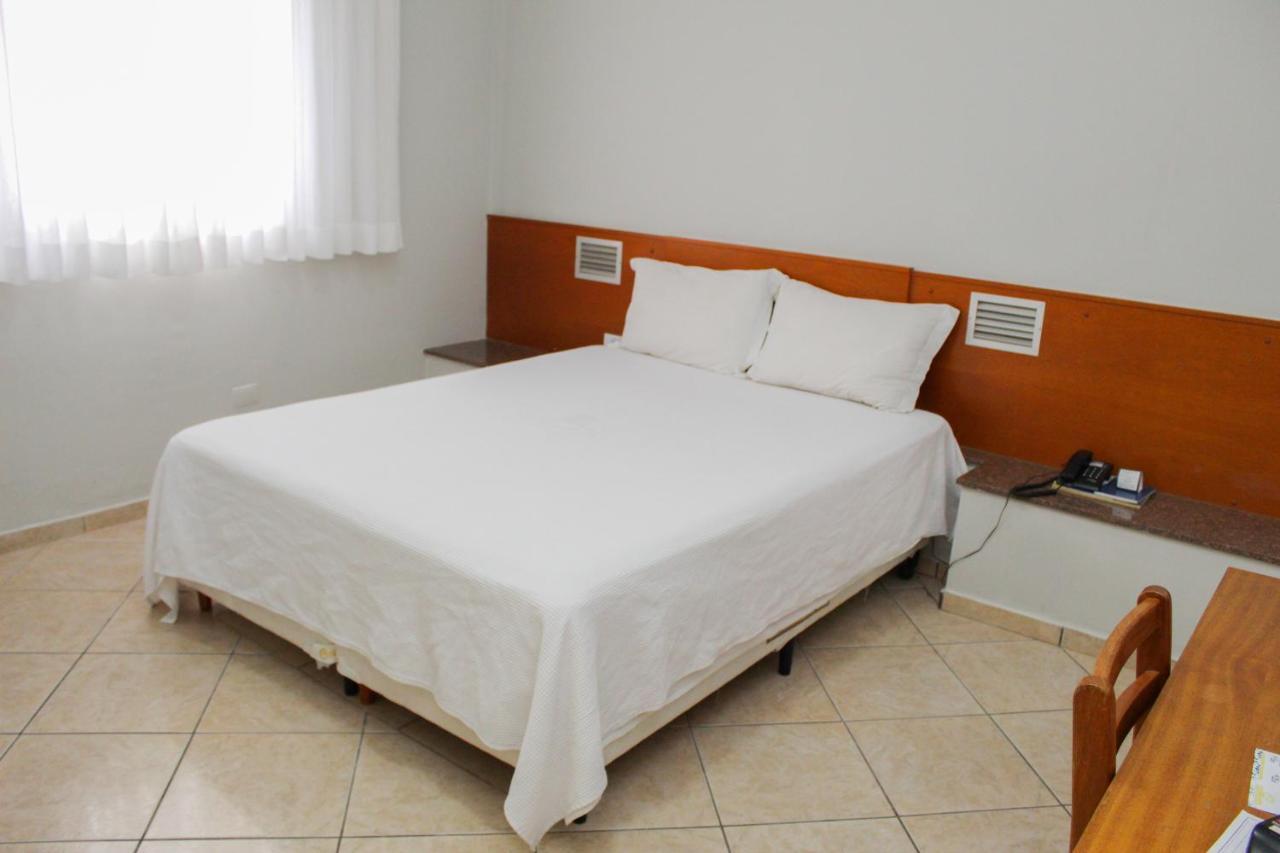 אסיס Onix Hotel מראה חיצוני תמונה